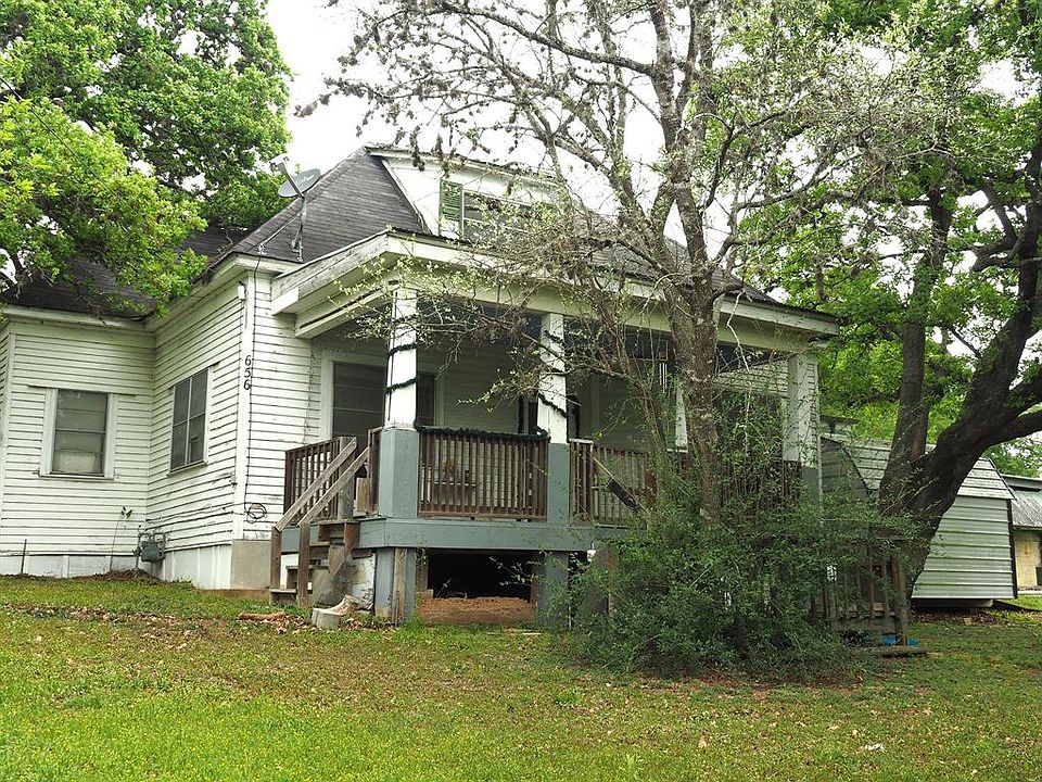 1st image of 656 N Jefferson St