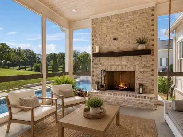 1013 Buena Vista Dr, Franklin, TN 37069