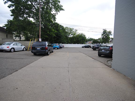 4th image of 1036-1044 S Main St #C3