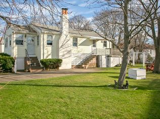 47 Nantasket Rd, Hull, MA 02045