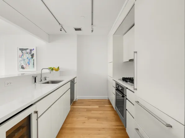 50 Franklin Street image 4 of 11