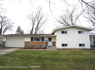 2911 Leon Ave, Lansing, MI 48906