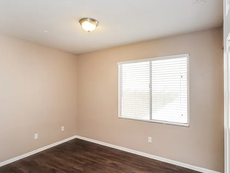 4446 Wild Honey Ct — Photo 14