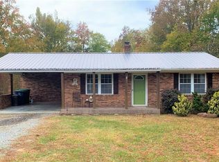 586 Price Farm Rd, Stokesdale, NC 27357