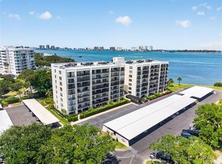 100 Oakmont Ln #107 & 108, Belleair, FL 33756