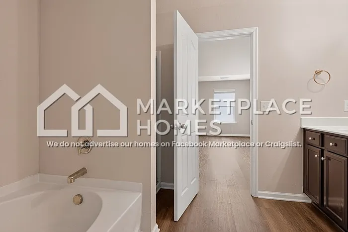 401 Feather Site Ct — Photo 15