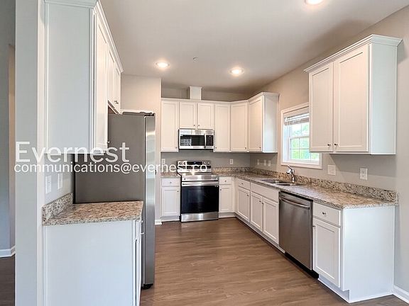 5th image of 1031 Echo Ridge Rd