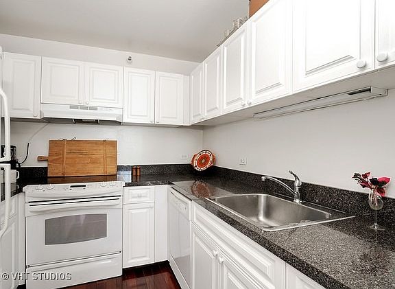 5th image of 3660 N Lake Shore Dr APT 3802