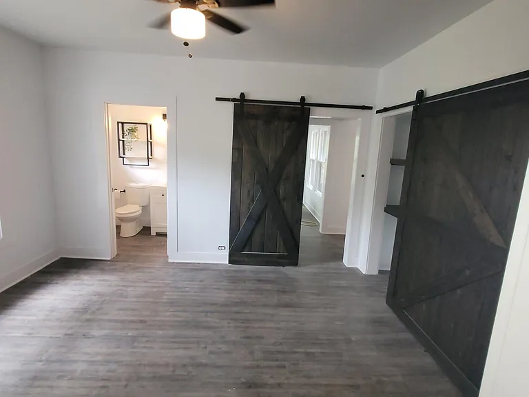 2820 Fort Ave — Photo 4