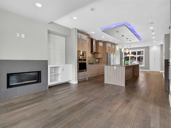 3rd image of 3318 W Centre B St NW