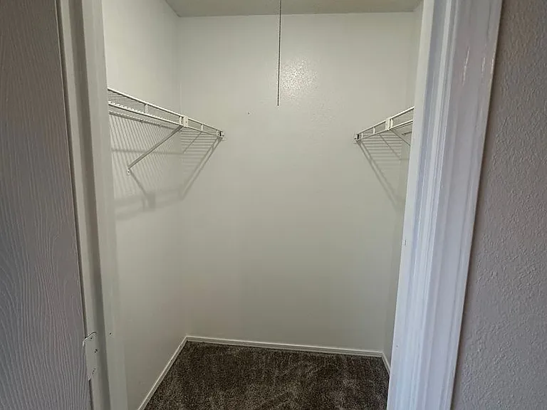 505 W Quantico St — Photo 15
