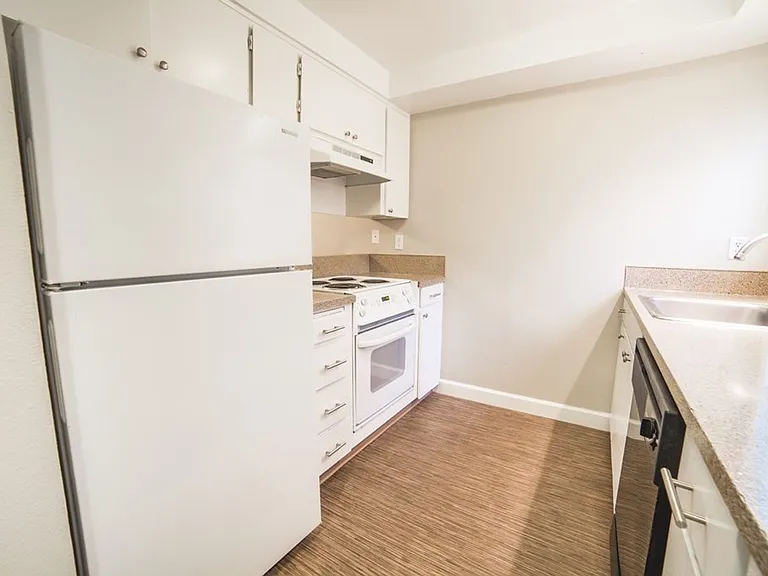 11900 SW Allen Blvd — Photo 10