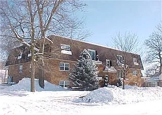 205 4th St N #304