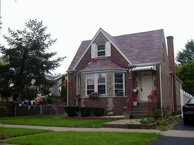 3030 N Oketo Ave photo 1