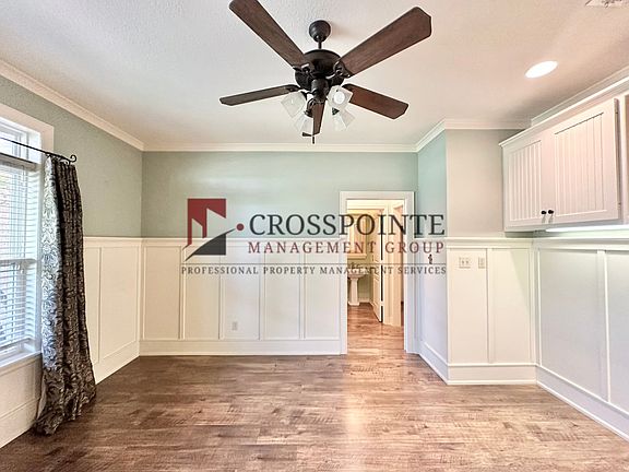 4th image of 19390 Sandhill Ln
