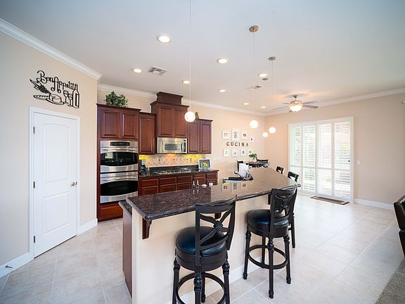 4th image of 27 Casa Vatoni Pl