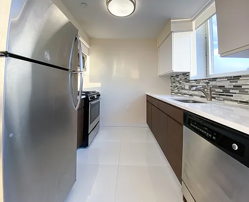 Rented by Kahen Properties | media 5