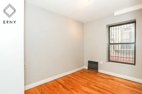 Rented by Commercial Capital Resources INC | media 26