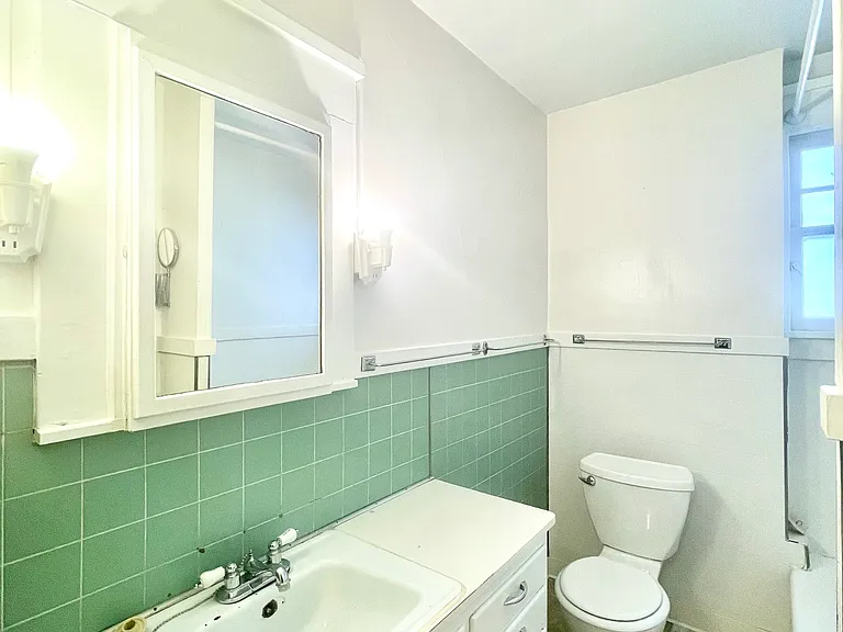 901 N M St #8 — Photo 16