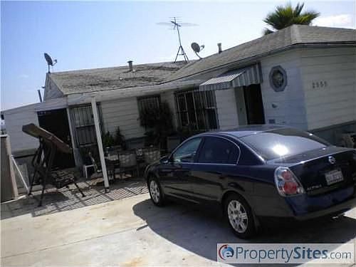 1st image of 2555 44th St