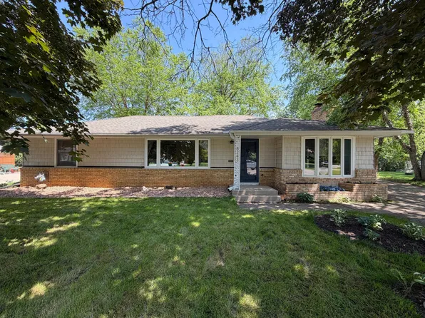 8243 Thomas Ave S, Bloomington, MN 55431