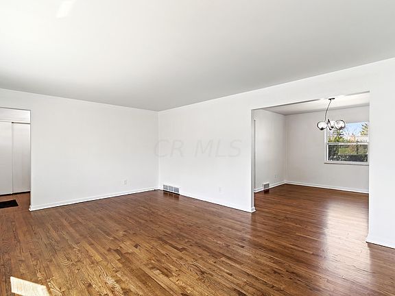 3rd image of 6849 Hayhurst St