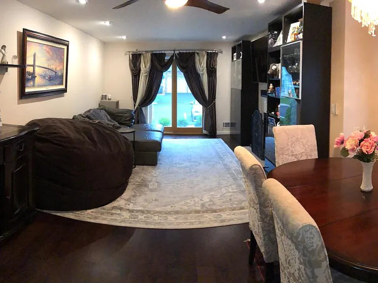 2501 Vroom Dr — Photo 8