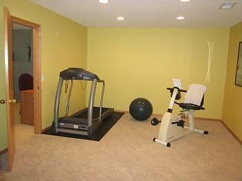 4th image of 4859 130th St