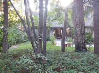 399 Riviera Dr, Lake Arrowhead, CA 92352