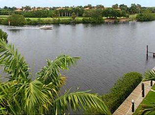 6108 Paradise Point Dr, Palmetto Bay, FL 33157