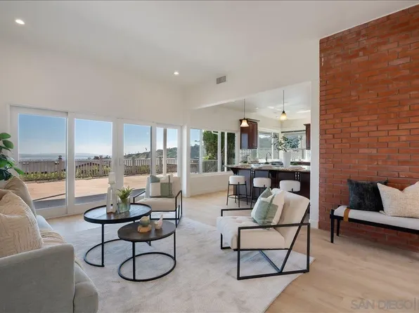 3027 Hunrichs Way, San Diego, CA 92117