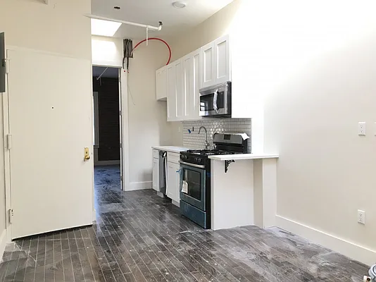 Rented by Bohemia Realty Group | media 28