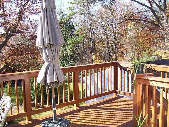 5th image of 1004 River Forest Pl