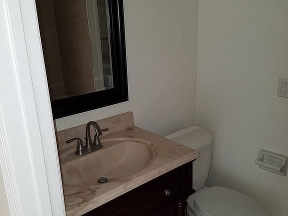 4th image of 54 Lake Arbor Dr