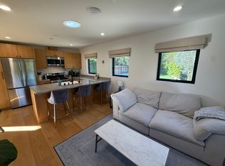 6244 Busch Dr #B, Malibu, CA 90265