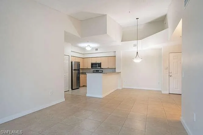 1220 Reserve Way #305