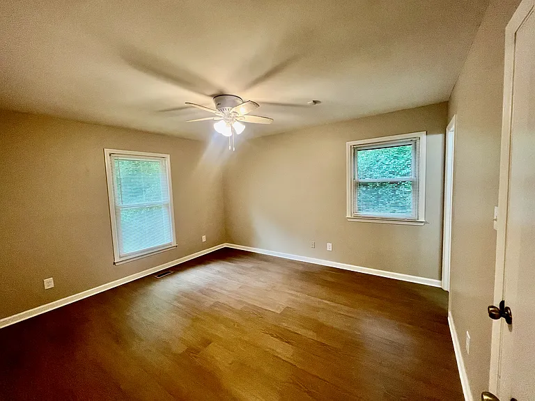 2330 Hillandale Rd — Photo 8