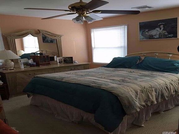 3rd image of 170 Nina St