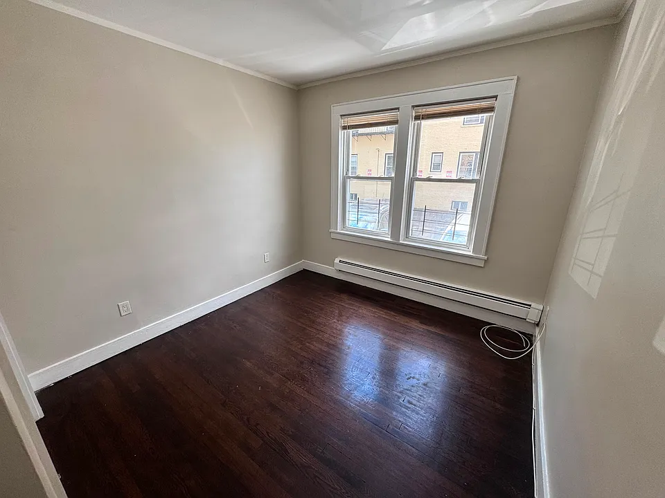 20 Claire Ave #4A