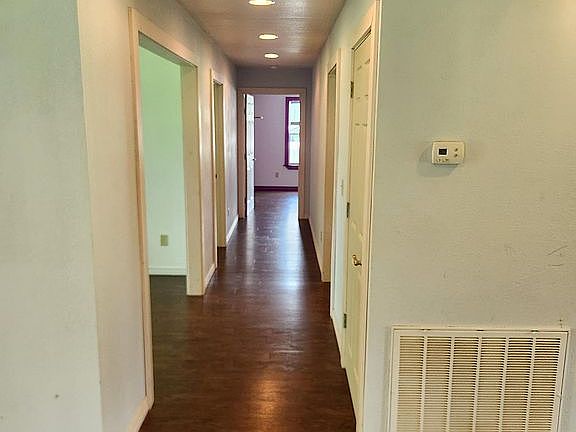 3rd image of 2400 Sweet Home Rd