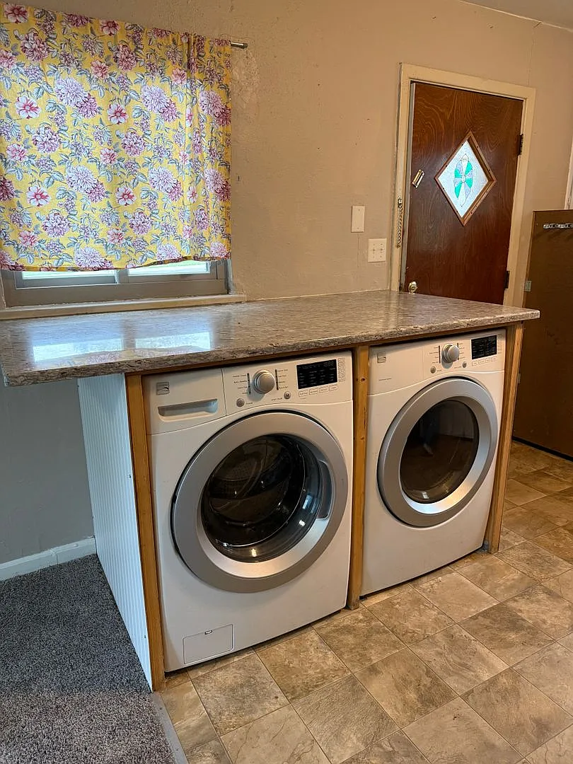 2 bedroom 1 bathroom — Photo 3
