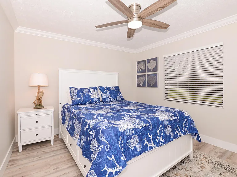 2411 NE Pinecrest Lakes Blvd — Photo 21