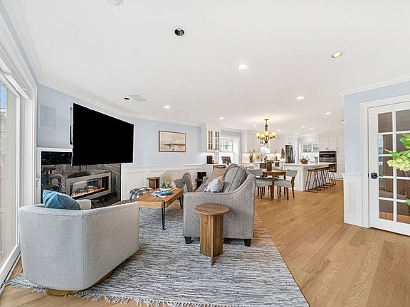 4th image of 2 Denmark Ln #2
