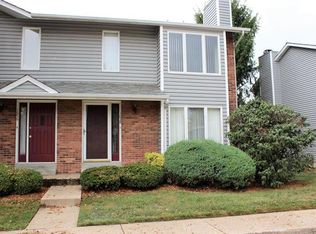 1658 Forest Hills Dr, Saint Charles, MO 63303
