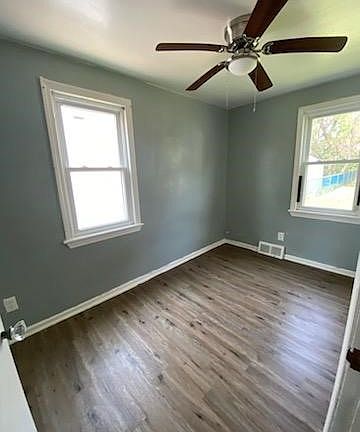 3rd image of 10009 Sandusky Ave