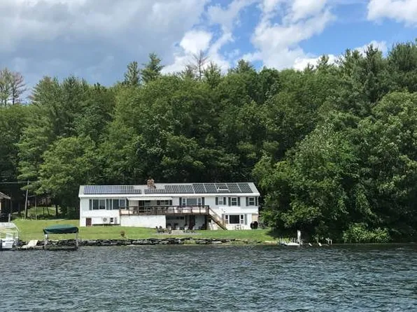 8 Ryan Rd, Castleton, VT 05735