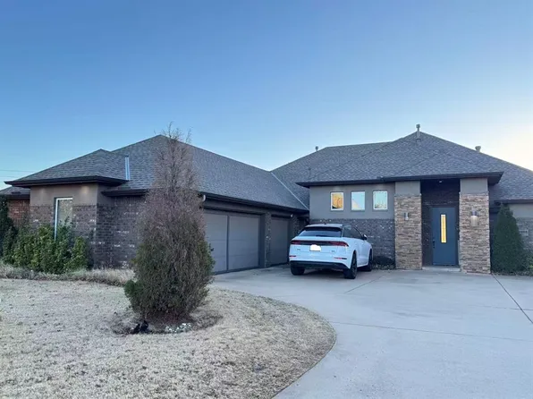 19404 Fieldshire Dr, Edmond, OK 73012