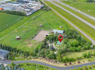 338067 S 1064th Dr E, Foothills County, AB T1S4T2
