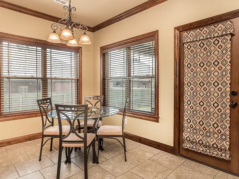 5602 W Murfield Dr — Photo 6