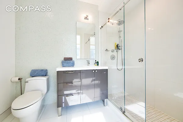 Sold by Compass | media 33